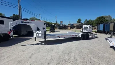 2027 Diamond C Trailers LPX-210 (18071) 28'x82"