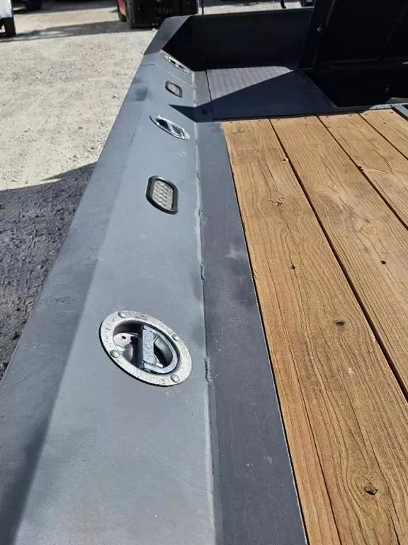 used Equipment / Flatbed Trailers RawMaxx  for sale, in Broken Arrow, OK Thumbnail 15