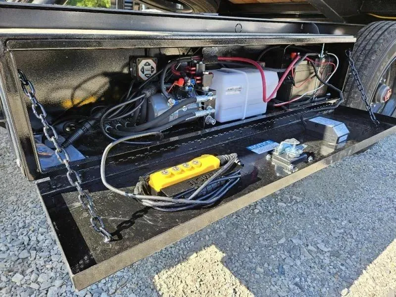 used Other Trailers Diamond C Trailers  for sale, in Broken Arrow, OK Thumbnail 16