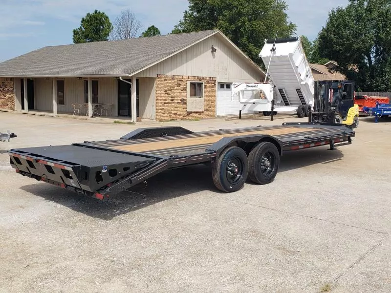 2024 Diamond C Trailers (80348) LPX-210 Equipment Trailer 24'X82"