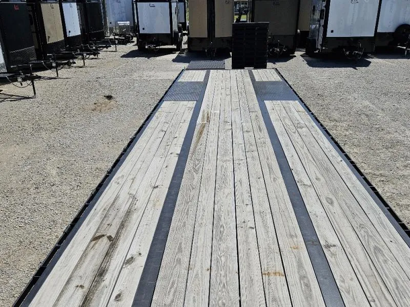 used Equipment / Flatbed Trailers Diamond C Trailers  for sale, in Broken Arrow, OK Thumbnail 24