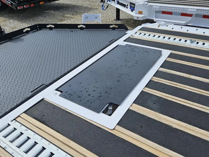 used Equipment / Flatbed Trailers Diamond C Trailers  for sale, in Broken Arrow, OK Thumbnail 4