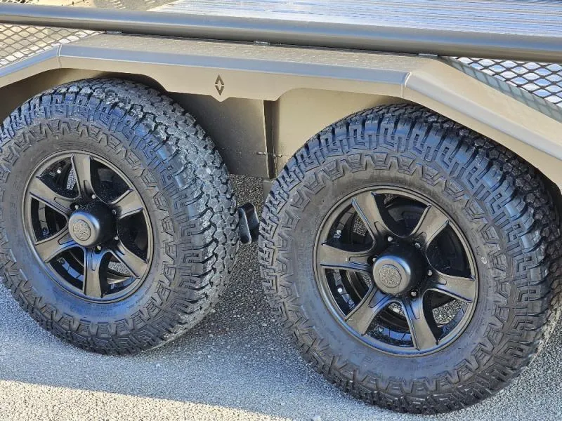 used Other Trailers Diamond C Trailers  for sale, in Broken Arrow, OK Thumbnail 3