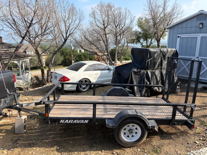 2022 Karavan Trailer - 5' x 10' - Lightly Used