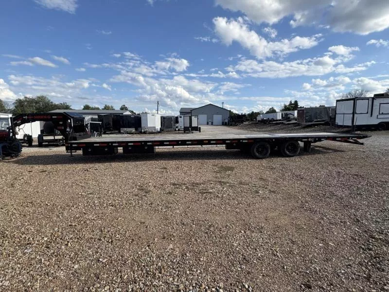 2025 MAXX-D MAXXD  102X40 GOOSENECK DECKOVER Deckover Trailer