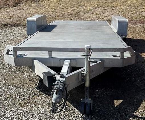 2009 Aluma 8220H Flatbed Trailer 2009 Aluma 8220H Flatbed Trailer