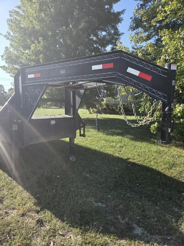 2019 Load Trail LOAD TRAIL 102X32 GOOSENECK HYDRAULIC DOVE Deckover Trailer