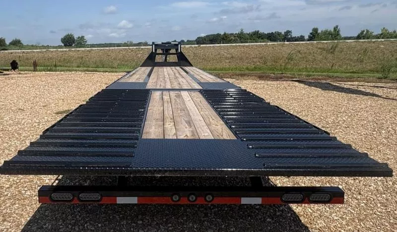 new Equipment / Flatbed Trailers Load Trail  for sale, in Eugene, MO Thumbnail 3