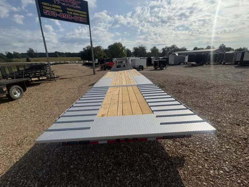 new Equipment / Flatbed Trailers Load Trail  for sale, in Eugene, MO Thumbnail 3