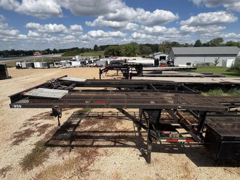 used Car Haulers / Racing Trailers Quality Trailers  for sale, in Eugene, MO Thumbnail 3