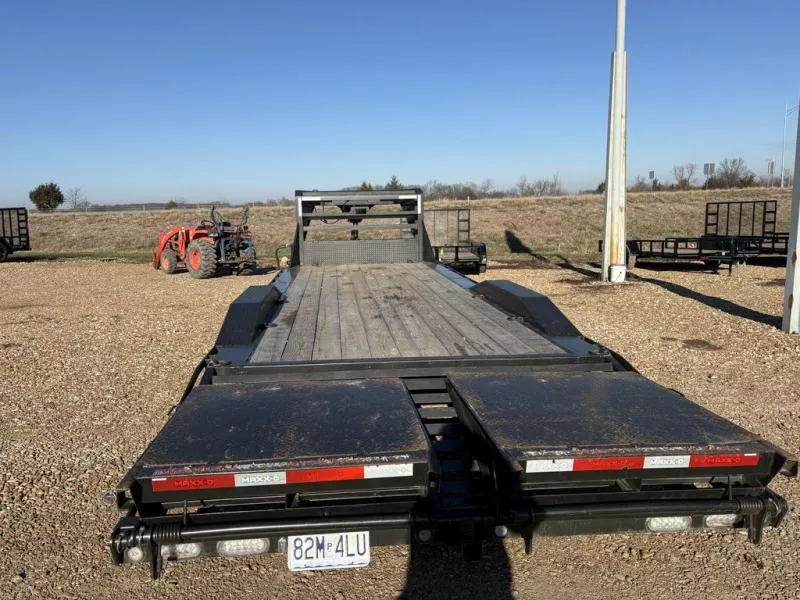 used Equipment / Flatbed Trailers MAXX-D  for sale, in Eugene, MO Thumbnail 3