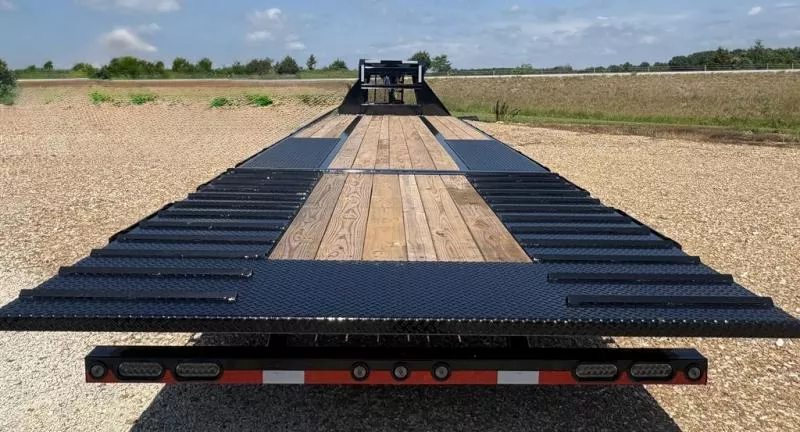 new Equipment / Flatbed Trailers Load Trail  for sale, in Eugene, MO Thumbnail 3