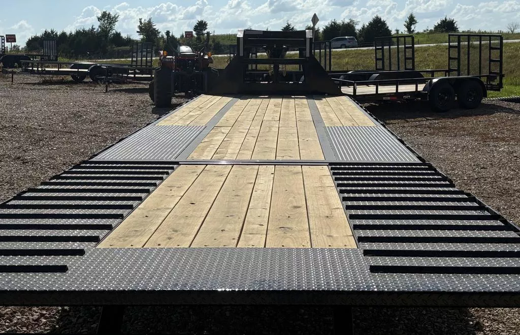 new Equipment / Flatbed Trailers Load Trail  for sale, in Eugene, MO Thumbnail 3