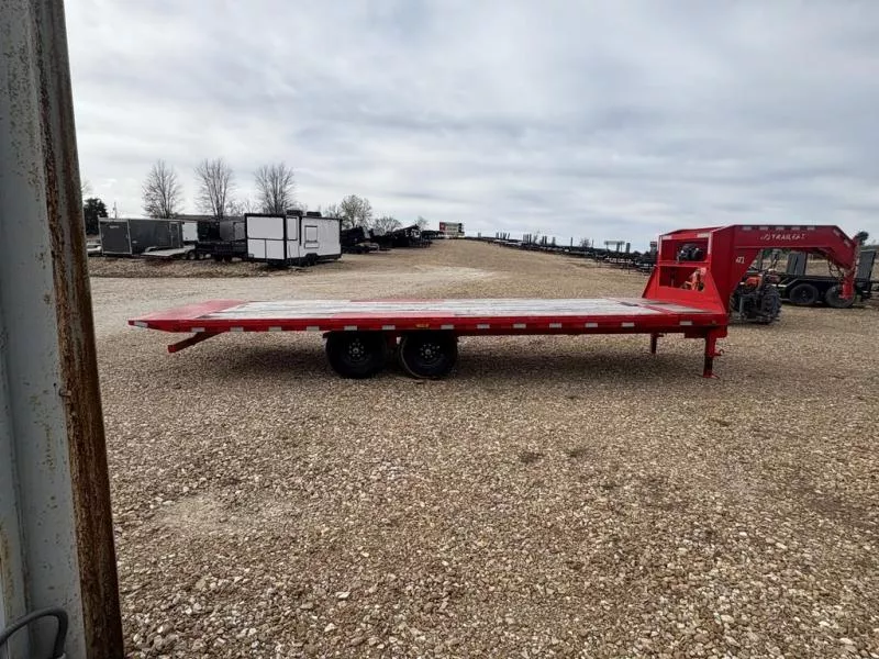 2023 PJ Trailers PJ TRAILERS 102X24 TILT Tilt Trailer