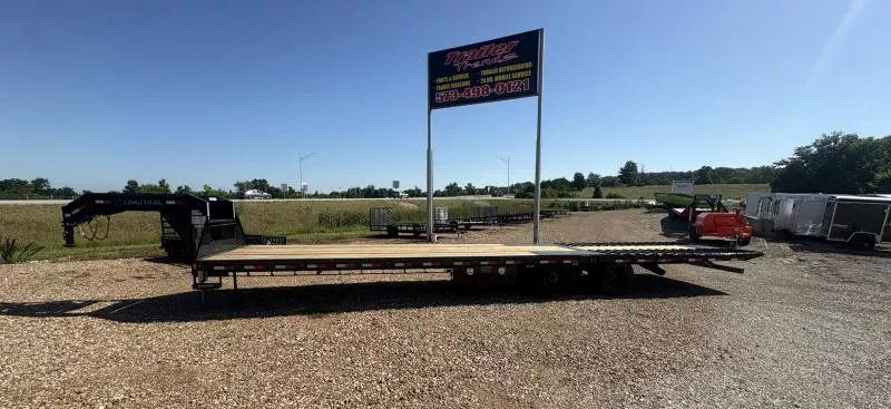 2025 Load Trail LOAD TRAIL 102X36 LOW PRO GOOSENECK HYDRAULIC DOVE Deckover Trailer