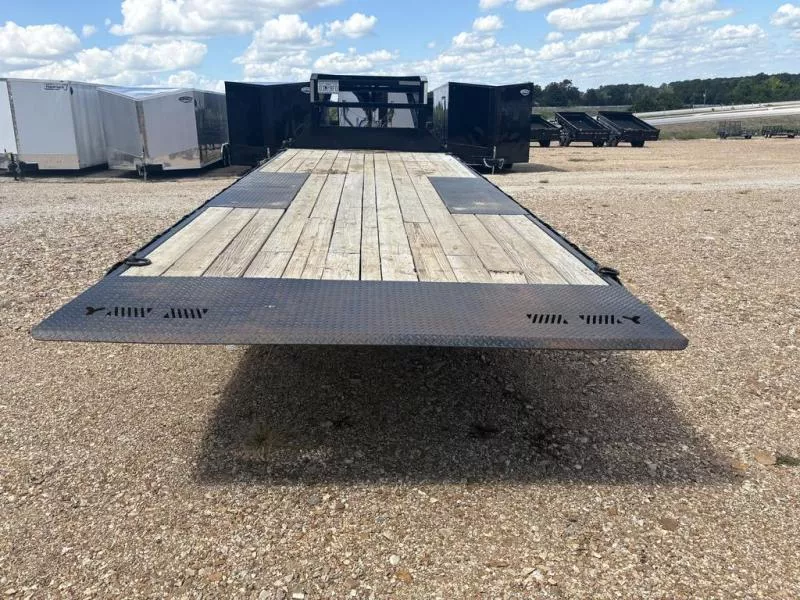 used Tilt Trailers Iron Bull  for sale, in Eugene, MO Thumbnail 3