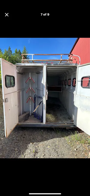 used Horse Trailers Charmac Trailers  for sale, in Rice, WA Thumbnail 7