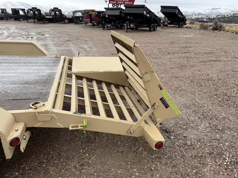 used Equipment / Flatbed Trailers Load Trail  for sale, in Pocatello, ID Thumbnail 4