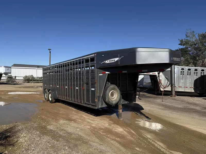 2016 Titan Trailers 2016 24' Standard Stock Trailer  Stock / Stock Combo Trailer