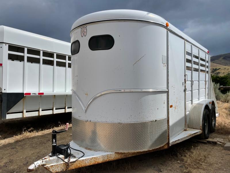 2007 W-W Trailer 2 horse slant Horse Trailer 2007 W-W Trailer 2 horse slant Horse Trailer