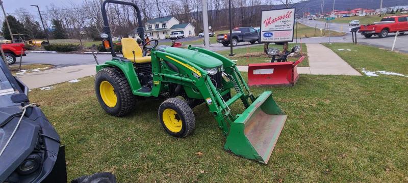 2006 John Deere 3520 Equipment Trailer 2006 John Deere 3520 Equipment Trailer
