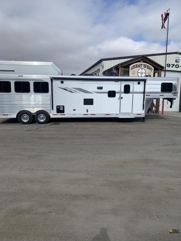 2021 SMC Horse Trailers 14ft Short Wall slide out 3 Horse Trailer 2021 SMC Horse Trailers 14ft Short Wall slide out 3 Horse Trailer