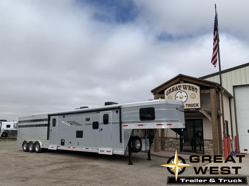 2023 SMC STOCK COMBO LQ SLE81613SSRT Horse Trailer 2023 SMC STOCK COMBO LQ SLE81613SSRT Horse Trailer