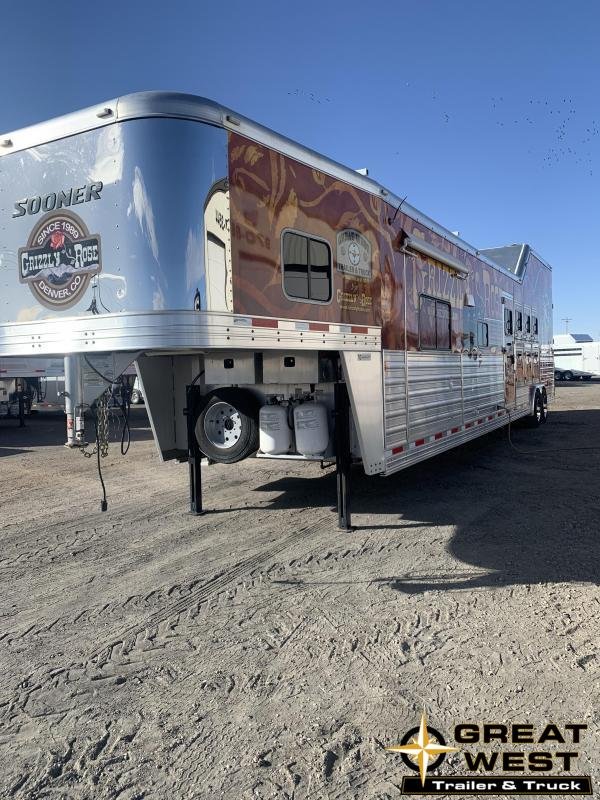2015 Sooner 4 Horse Horse Trailer 2015 Sooner 4 Horse Horse Trailer