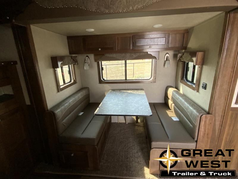 2022 SMC 4HS GN Horse Trailer 2022 SMC 4HS GN Horse Trailer