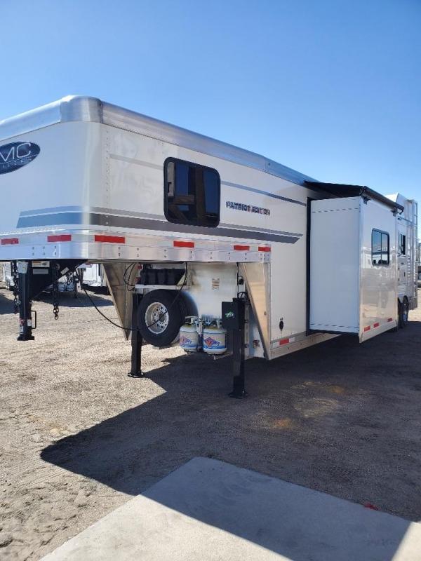 2020 SMC Horse Trailers SP8315SSR Horse Trailer 2020 SMC Horse Trailers SP8315SSR Horse Trailer