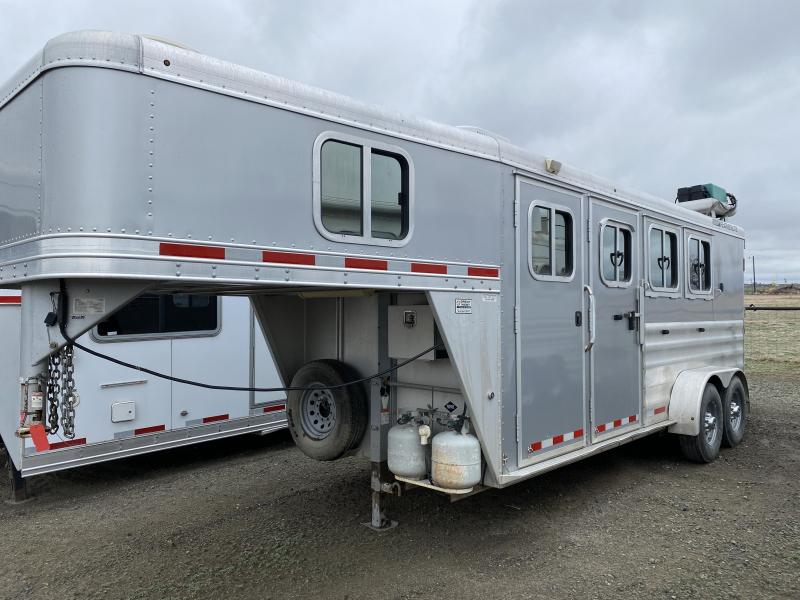 2010 Featherlite 4'Short Wall Living Quarters 3 Horse Trailer 2010 Featherlite 4'Short Wall Living Quarters 3 Horse Trailer
