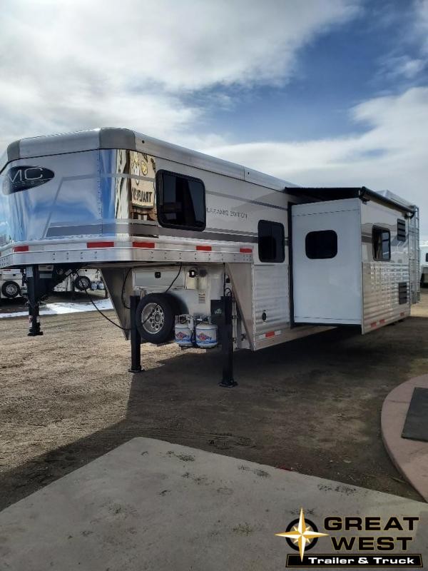 2020 SMC Horse Trailers SL8416SSR Horse Trailer 2020 SMC Horse Trailers SL8416SSR Horse Trailer