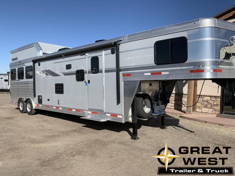 2020 SMC Horse Trailers 3 13SW Slide out Couch Dinette Combo Horse Trailer 2020 SMC Horse Trailers 3 13SW Slide out Couch Dinette Combo Horse Trailer