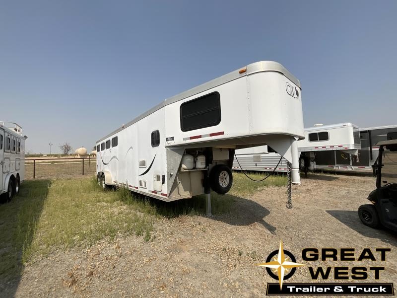 2003 CM 4 H LQ Trailer 2003 CM 4 H LQ Trailer