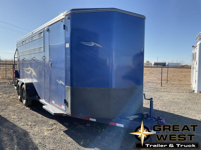 2005 4HBP Horse Trailer 2005 4HBP Horse Trailer