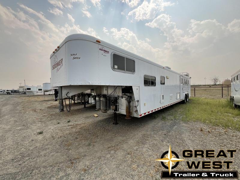 1999 4H GN Sooner Horse Trailer 1999 4H GN Sooner Horse Trailer