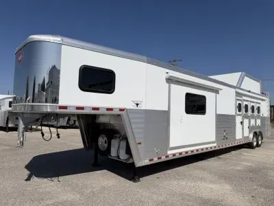 2026 Hart Trailers 4H 17' SW Slide Out Side Load - Diesel Gen