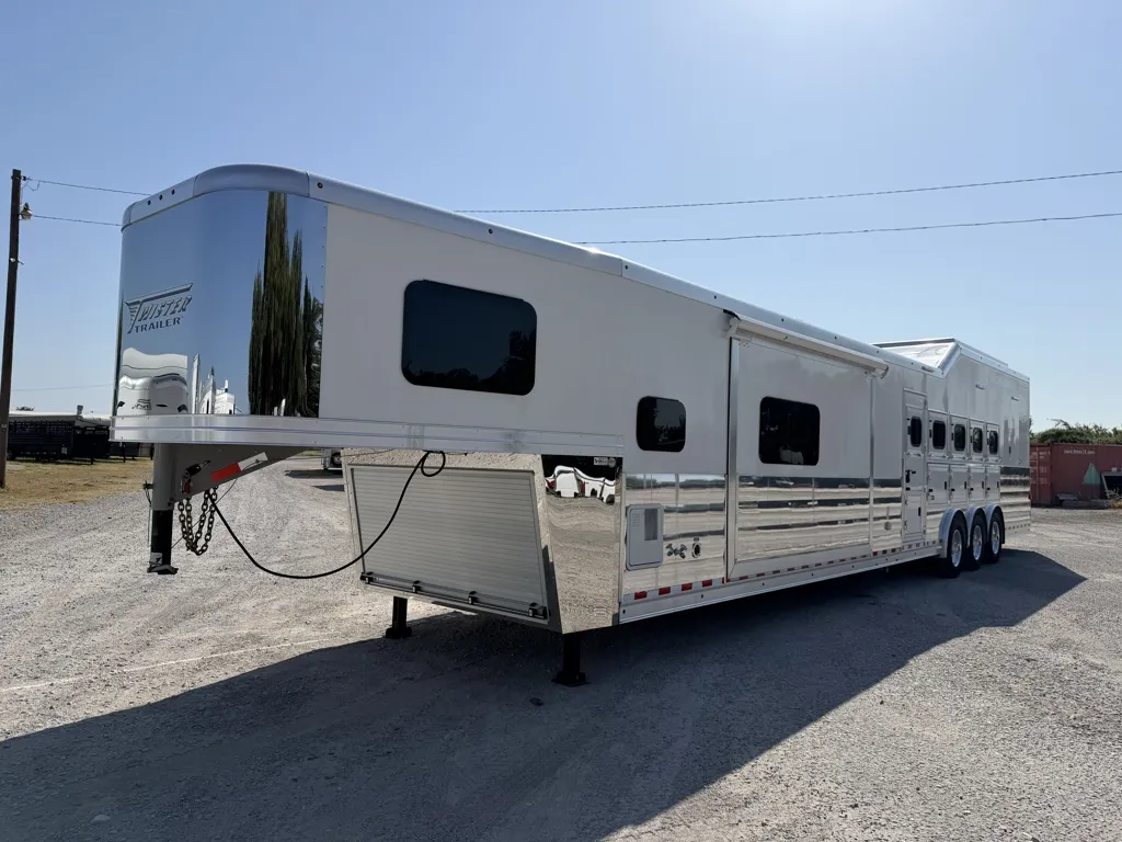 used Horse Trailers Twister  for sale, in Stephenville, TX image-0