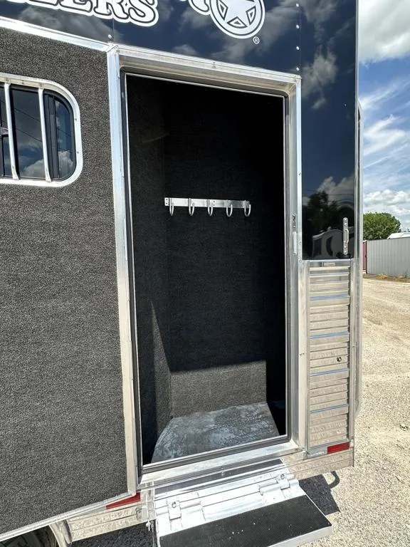 used Horse Trailers Bloomer  for sale, in Stephenville, TX Thumbnail 11