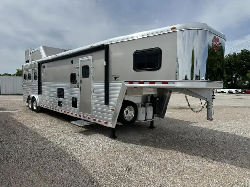 used Horse Trailers Hart Trailers  for sale, in Stephenville, TX Thumbnail 2