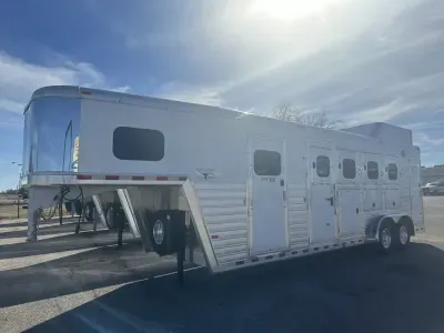 2027 Hart Trailers Tradition 4H Smarttack Horse Trailer