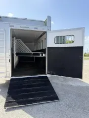 used Horse Trailers Bloomer  for sale, in Stephenville, TX Thumbnail 8