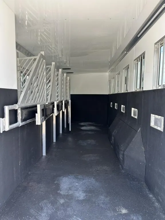 used Horse Trailers Bloomer  for sale, in Stephenville, TX Thumbnail 7