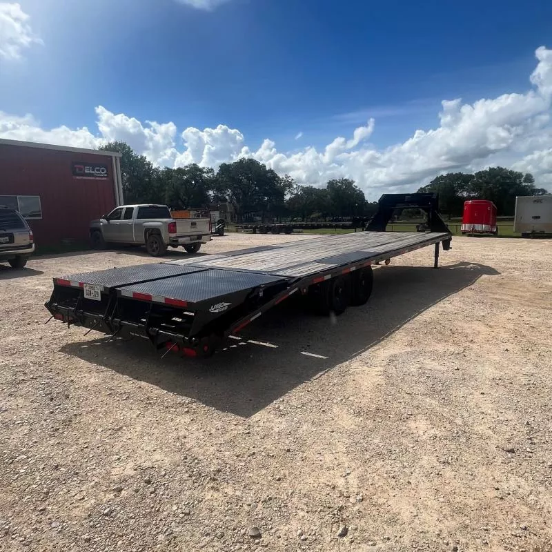 used Equipment / Flatbed Trailers Top Hat Trailers  for sale, in Hallettsville, TX Thumbnail 4