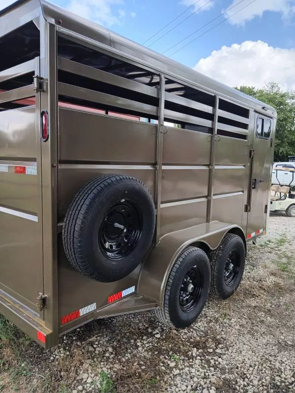 used Horse Trailers Delco Trailers  for sale, in Hallettsville, TX Thumbnail 2