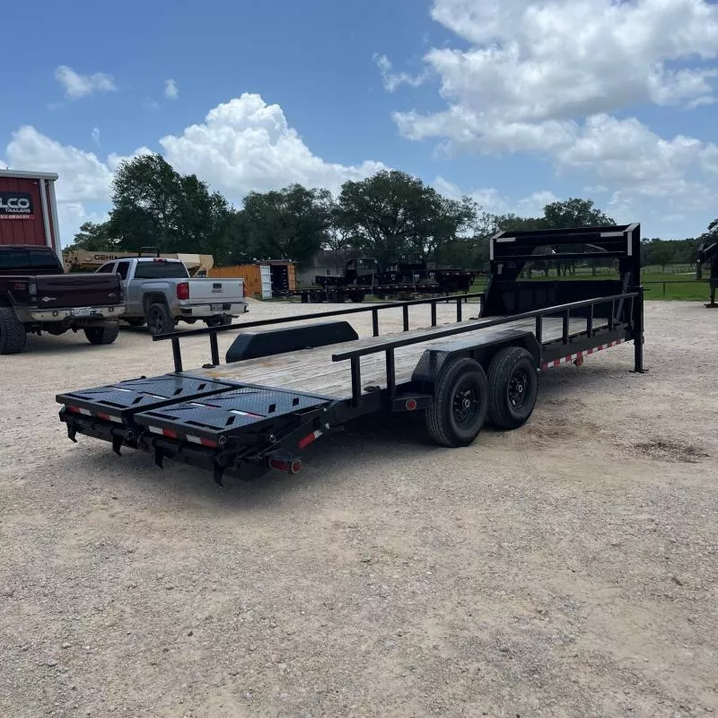 used Car Haulers / Racing Trailers Norstar  for sale, in Hallettsville, TX Thumbnail 4