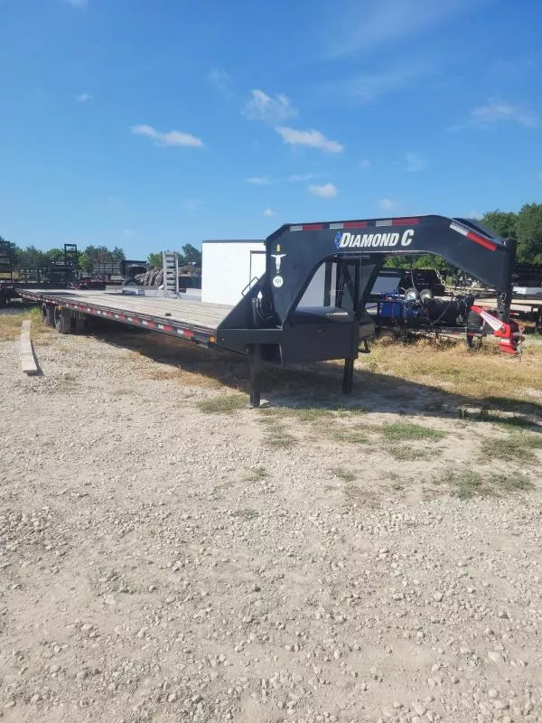 2022 Diamond C Trailers 40' GH0240122 Flatbed Trailer