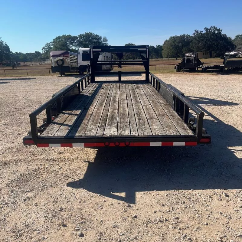 used Car Haulers / Racing Trailers Load Trail  for sale, in Hallettsville, TX Thumbnail 3