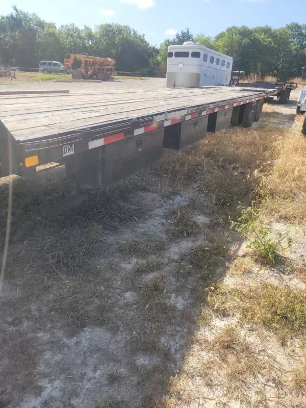 new Equipment / Flatbed Trailers Diamond C Trailers  for sale, in Hallettsville, TX Thumbnail 5