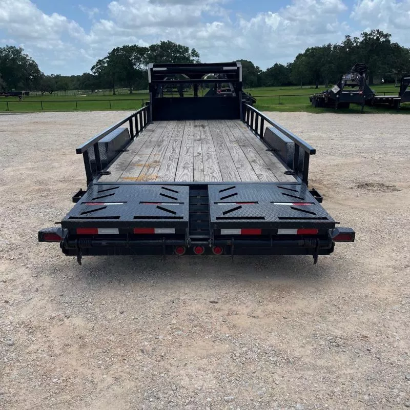 used Car Haulers / Racing Trailers Norstar  for sale, in Hallettsville, TX Thumbnail 3